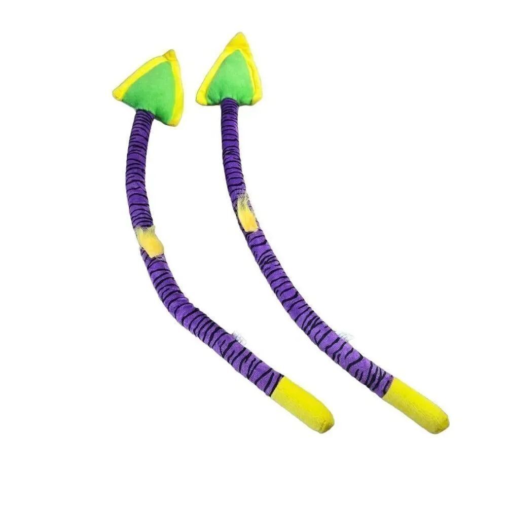 Bendable tiger stripped arrows, 2